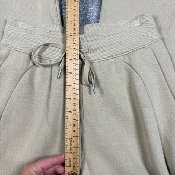 Lululemon Scuba High Rise Tan Jogger Pant LW5CVAS Size 4 - Picture 3 of 6